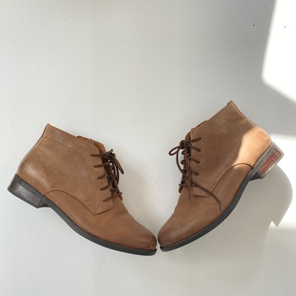 Euc Vionic Mira Lace Booties | Poshmark